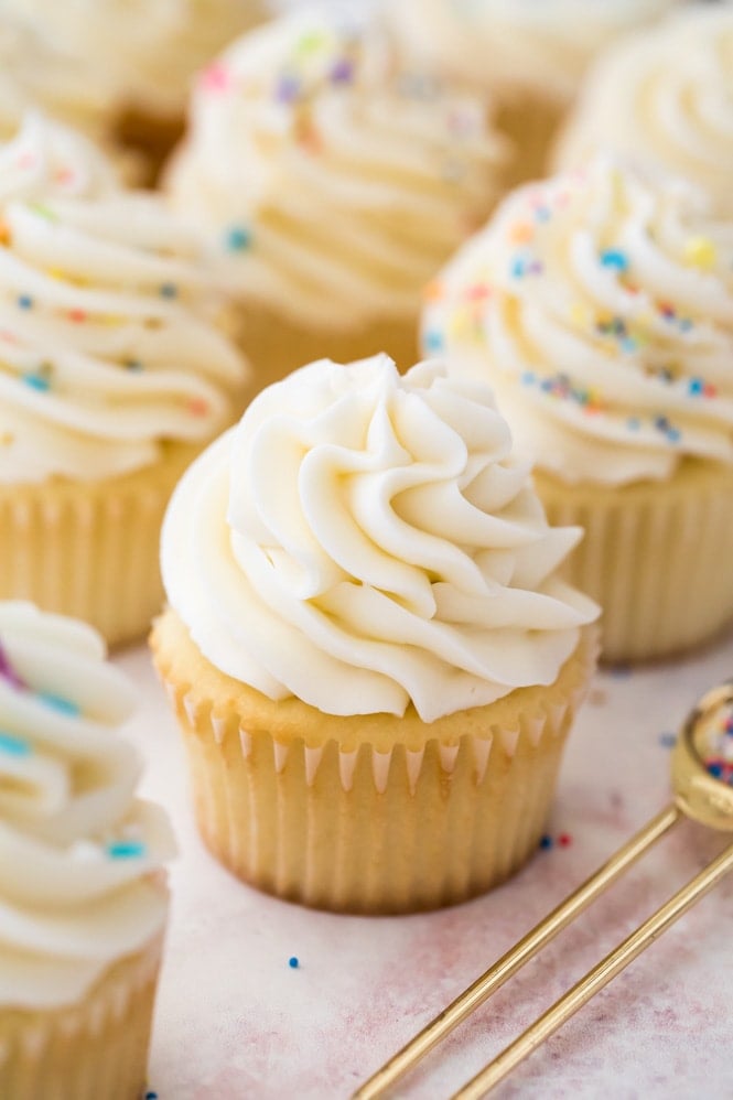 Buttercream frosting on vanilla cupcake