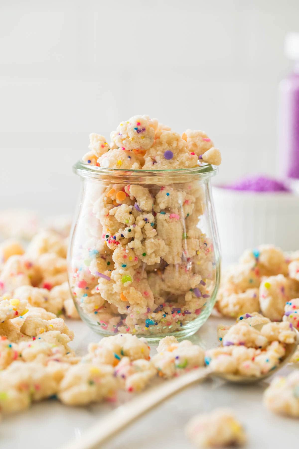 glass jar full of funfetti streusel