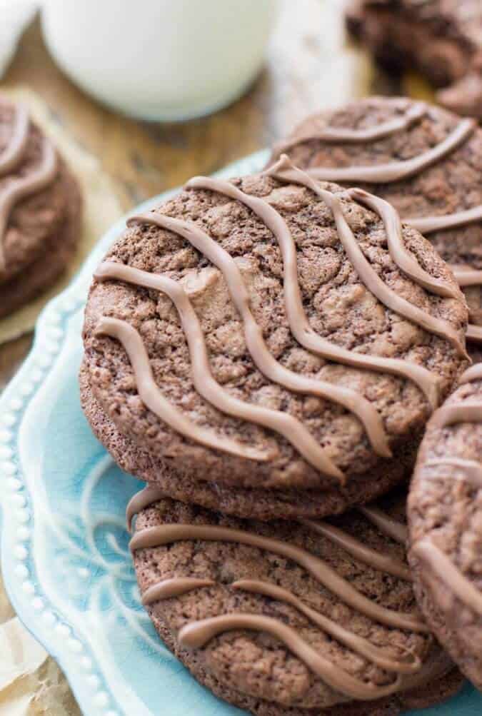 Chocolaty Homemade Fudge Rounds! 