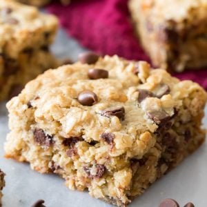 Oatmeal cookie bars